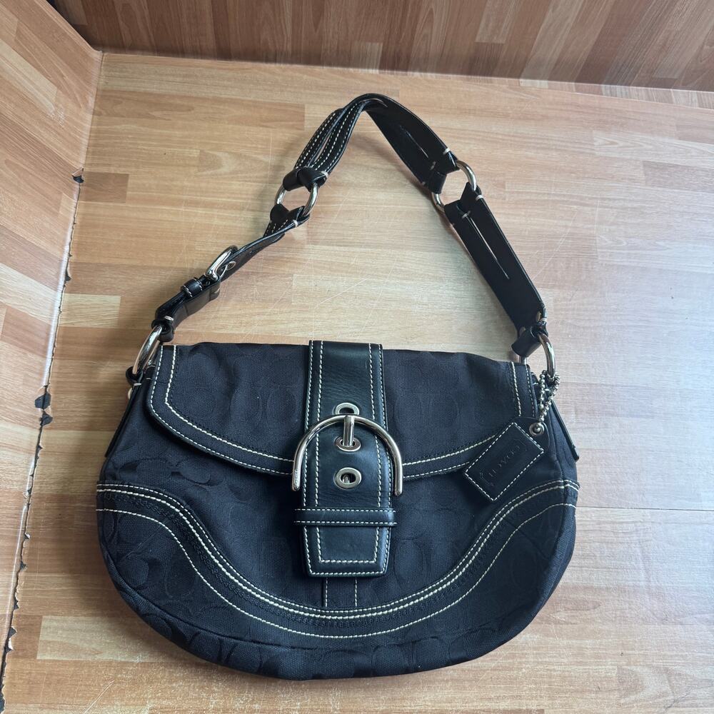 vintage Coach Soho Signature C Black Shoulder Bag - Picture 11 of 11